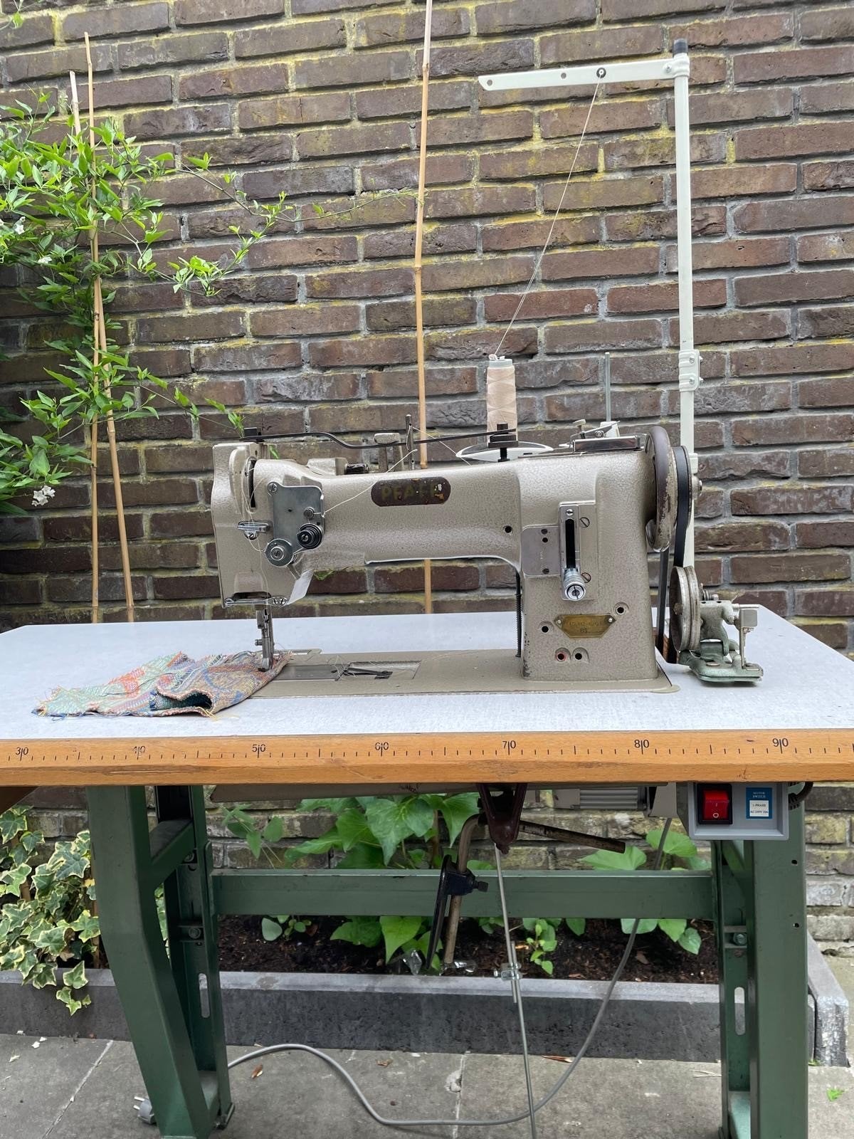 3 voudig industriële Naaimachine Pfaff, Hobby en Vrije tijd, Naaimachines en Toebehoren, Overige merken, Gebruikt, Ophalen of Verzenden