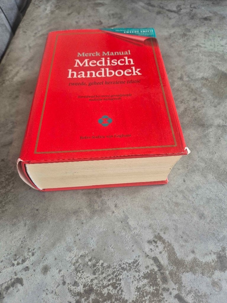 Het Merck Manual Medisch Handboek, 2e geheel herziene editie, Ophalen of Verzenden, Alpha, Gelezen, HBO