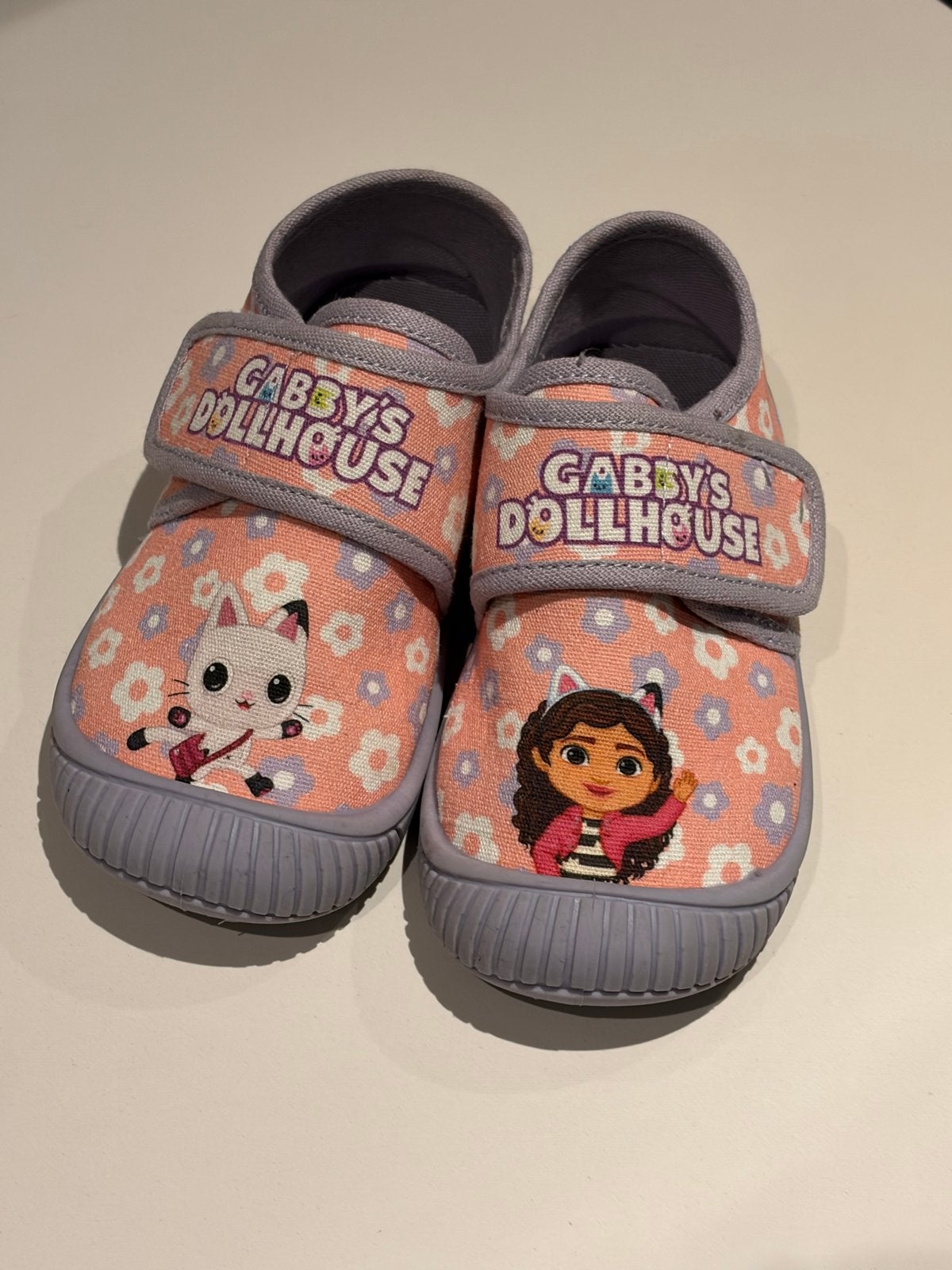 Nieuwe Gabby's Dollhouse sloffen maat 25, Ophalen of Verzenden, Nieuw, Meisje, Overige typen