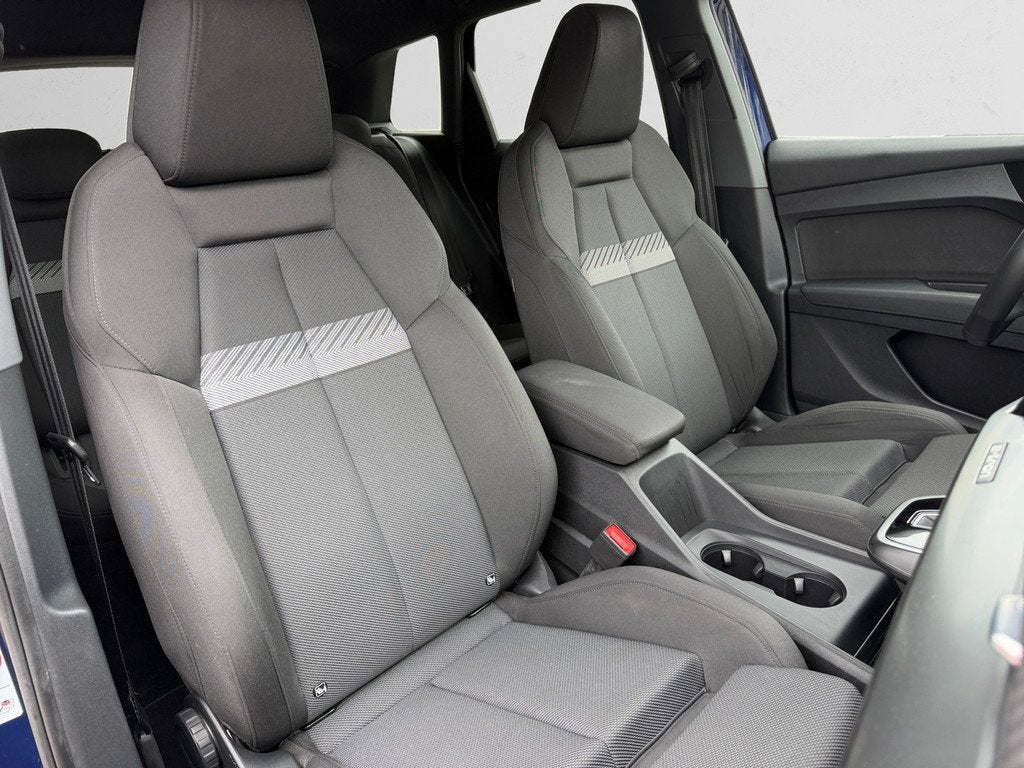 Audi Q4 e-tron 40 Launch edition Advanced 77 kWh SOH 87%, 52, Auto's, Audi, Automaat, Gebruikt, Met garantie (alle), Blauw