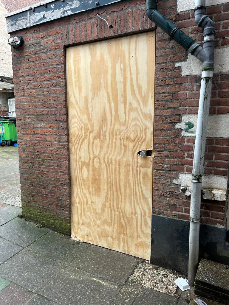 Unieke kelderruimte met opgang aan straat – Arnhem, Huizen en Kamers, Huizen te koop, Benedenwoning, Verkoop zonder makelaar, Gelderland
