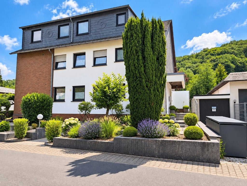 TE KOOP IN ALF (DE) AAN DE MOEZEL RUIM APPARTEMENT, Huizen en Kamers, Duitsland, Verkoop zonder makelaar, 7 kamers, Appartement
