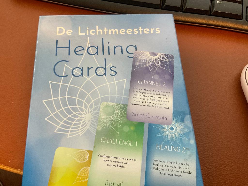 Healing cards, Boeken, Overige typen, Ophalen of Verzenden, Zo goed als nieuw, Spiritualiteit algemeen
