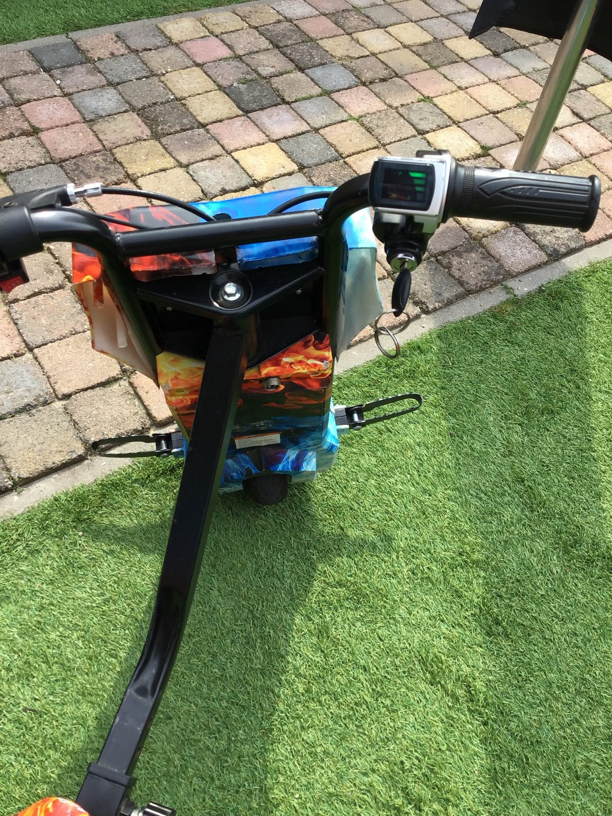 Elektrische Drifttrike met oplader - Gebruikersschade, Ophalen of Verzenden, Gebruikt, Overige typen