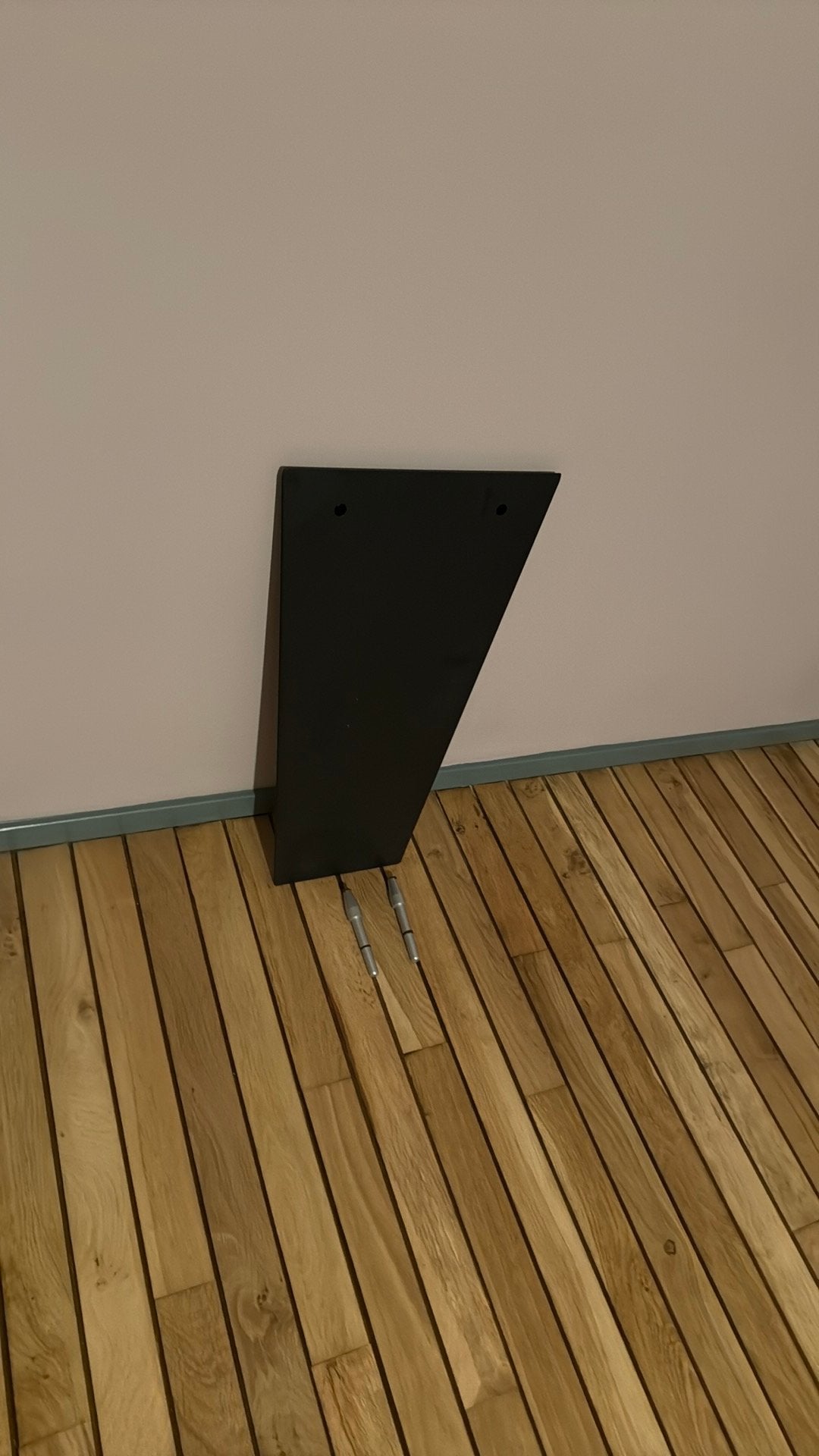 Ezel stand Bang & Olufsen Beovision 11-40/46, 50 Hz, Zo goed als nieuw, 100 cm of meer, Ophalen