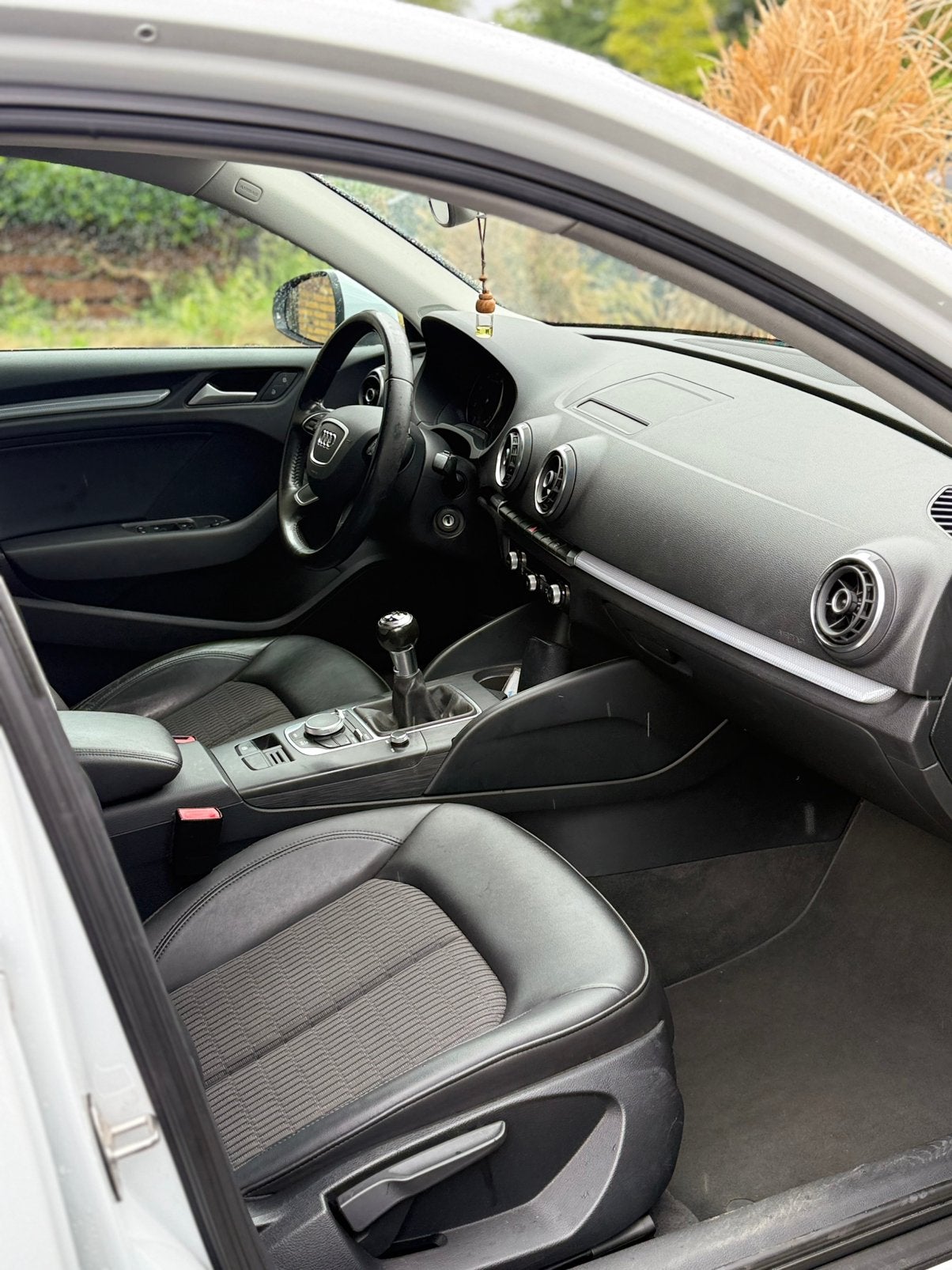 Audi A3 S line Sedan 2015 | Panoramadak | Topstaat, Auto's, 4 cilinders, Wit, 1395 cc, Particulier