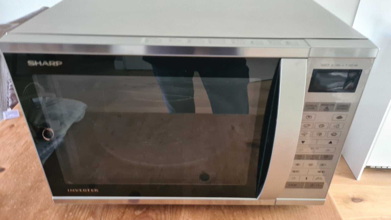 Sharp Combimagnetron - Zilver, met Grill en Hete Lucht, Ophalen, Combimagnetron, Gebruikt, Draaiplateau