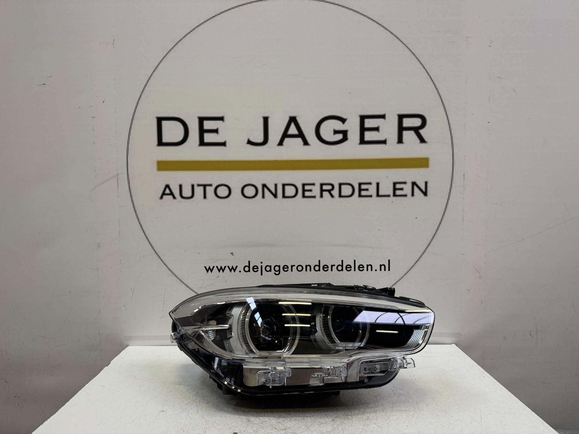 BMW 1 SERIE F20 F21 LCI VOL LED KOPLAMP RECHTS 7435778, Auto-onderdelen, Petuelring 130
80788  Munich, DE, Gebruikt, Info@bmw.de