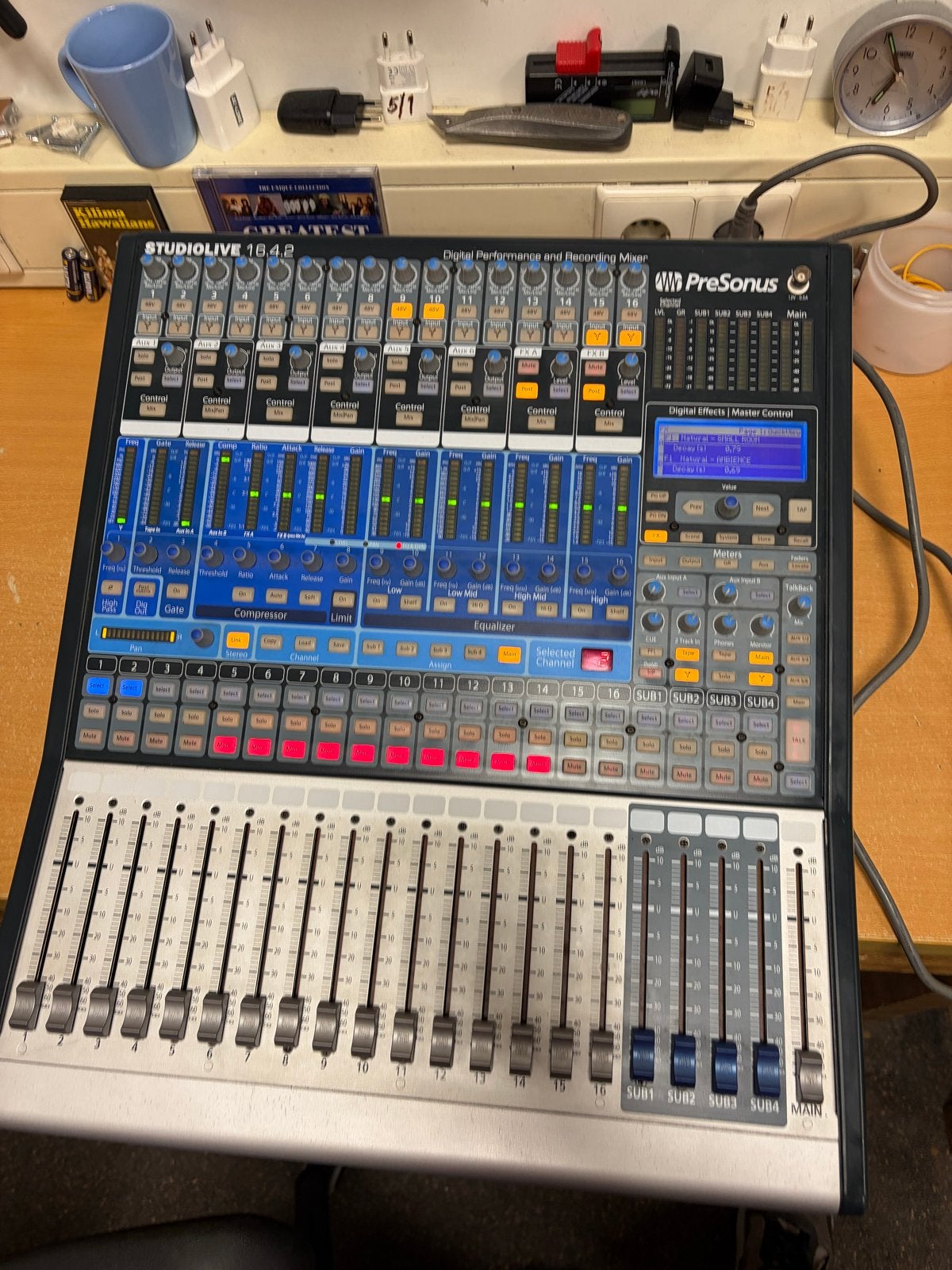 Presonus StudioLive 16.4.2 Digitale Mixer / mengpaneel, Ophalen, Gebruikt, 10 tot 20 kanalen, Microfooningang