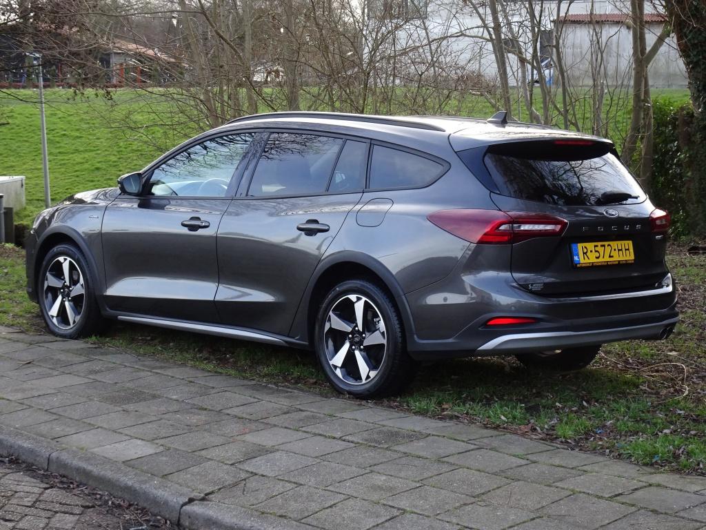 Ford FOCUS Wagon 1.0 125pk Hybrid Active Style met Camera en, Gebruikt, Euro 6, Handgeschakeld, Zilver of Grijs