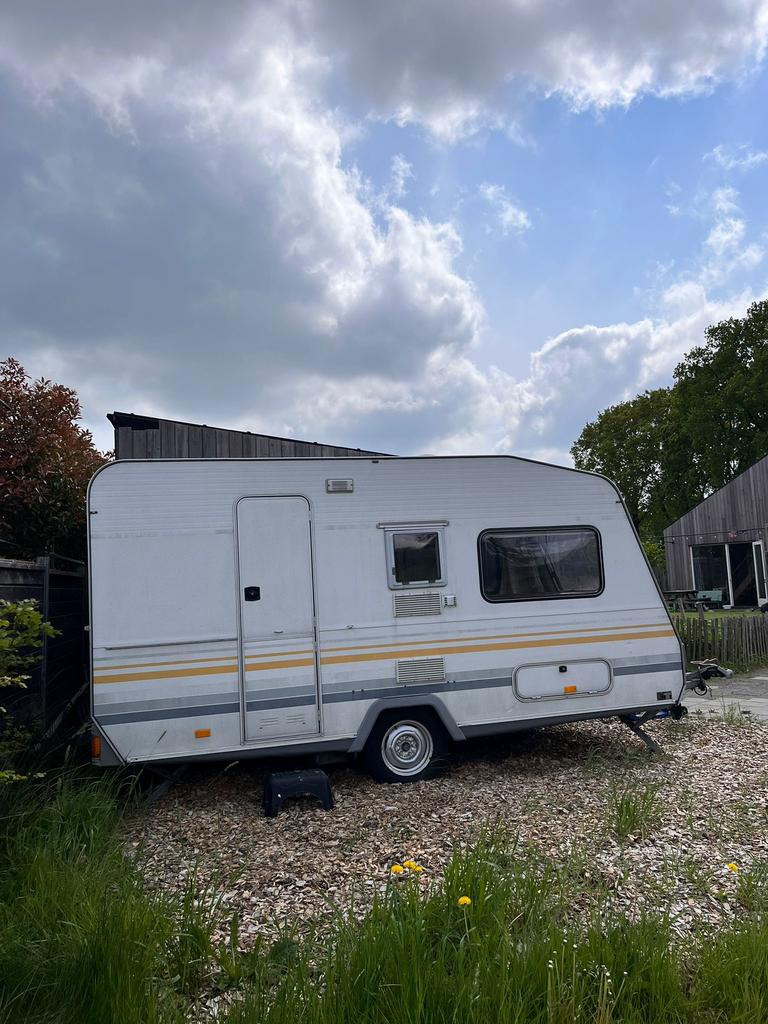 Knaus Südwind 420 – compleet opgeknapte caravan, Caravans en Kamperen, Caravans, Rondzit, Particulier, 4 tot 5 meter, Knaus