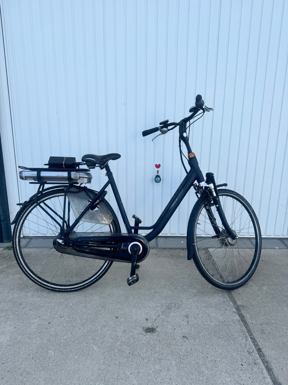 28 inch Batavus Genova Dames E-Bike, Fietsen en Brommers, Fietsen | Dames | Moederfietsen, Zo goed als nieuw, Batavus, Ophalen