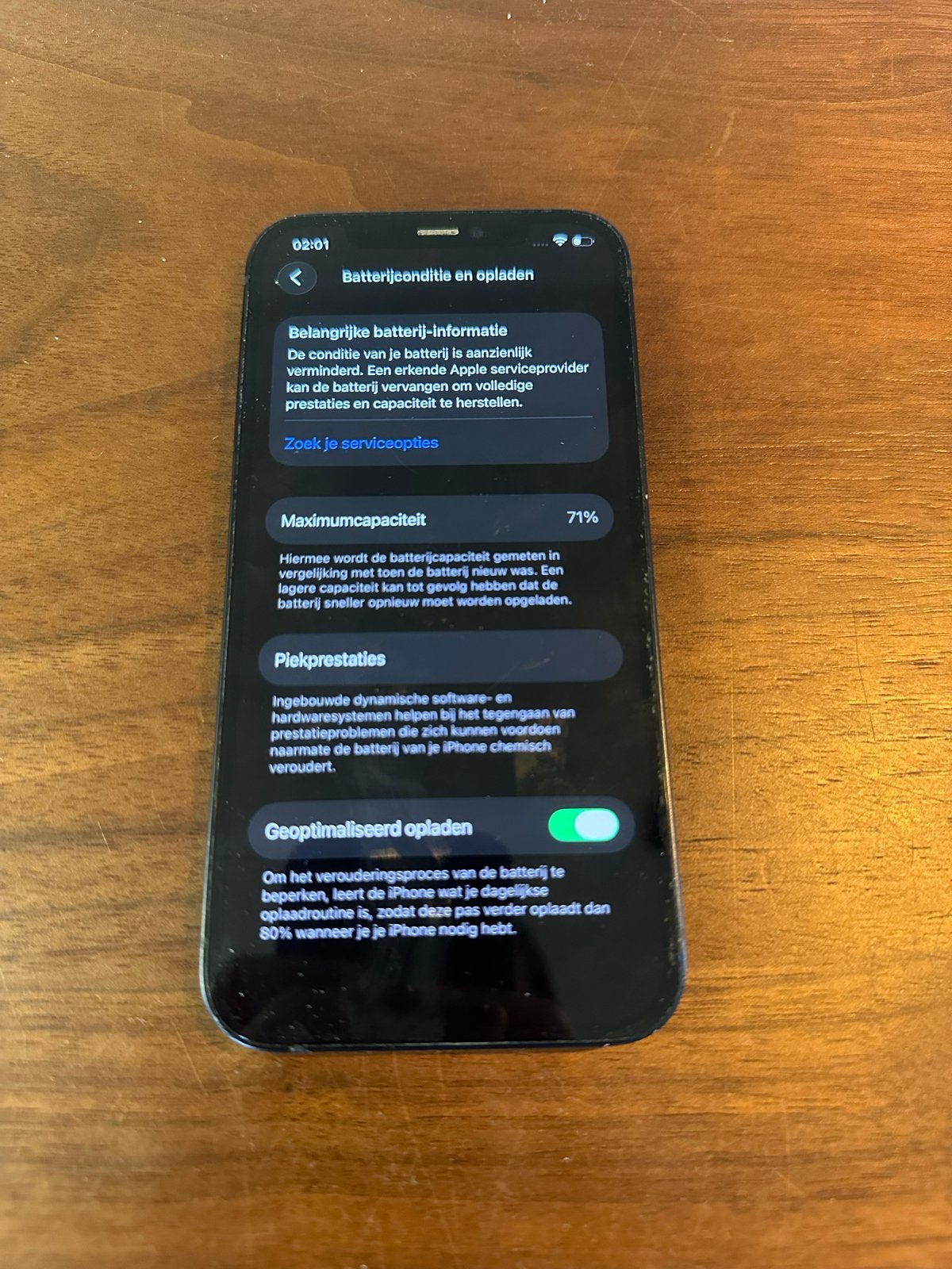 Foto 4 van iPhone 12 - 128GB - Zwart (achterkant gebarsten)