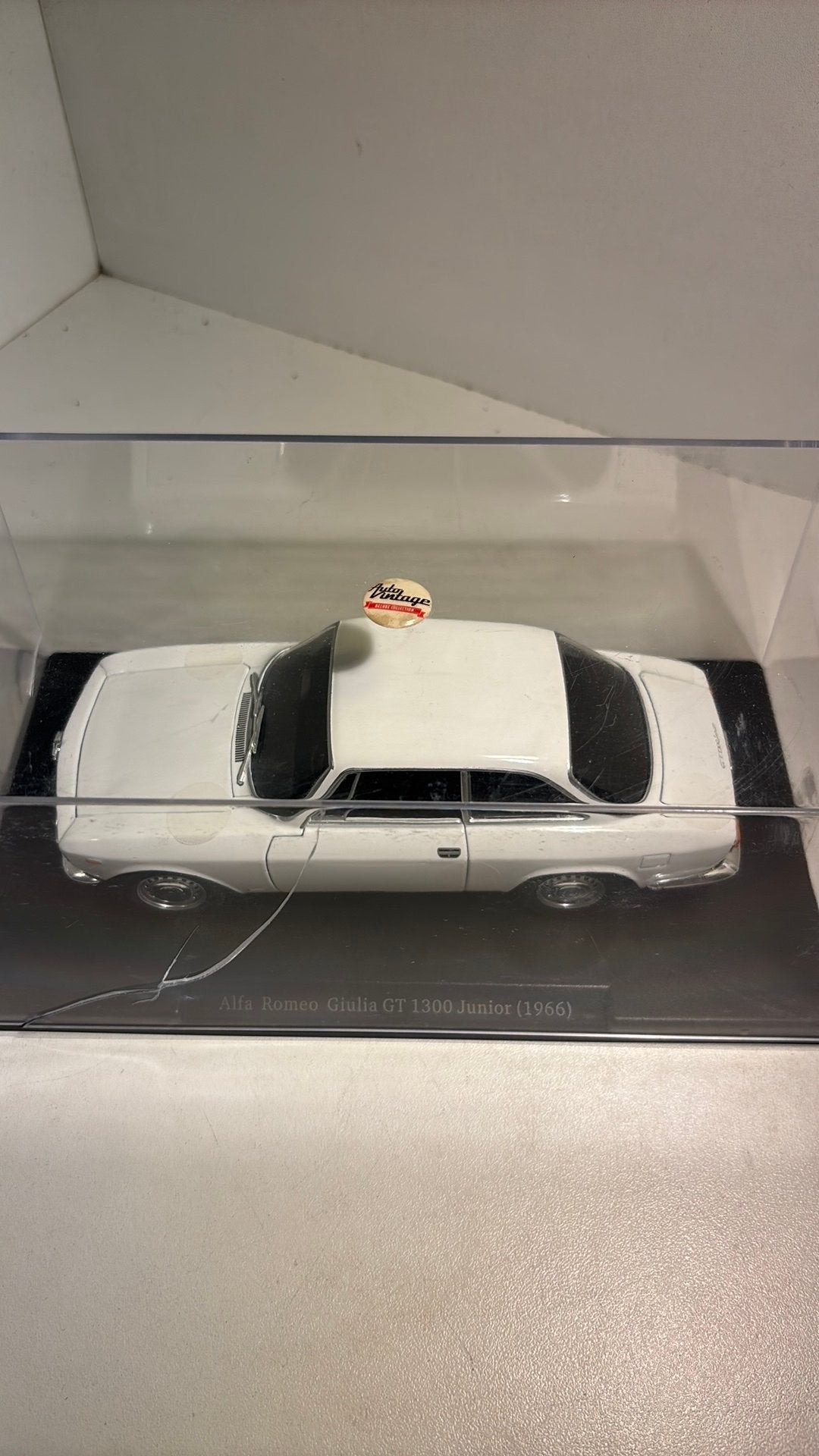 Alfa romeo guilia gt 1300 junior 1966 leo models 1.24, Overige merken, Auto, Ophalen of Verzenden, A