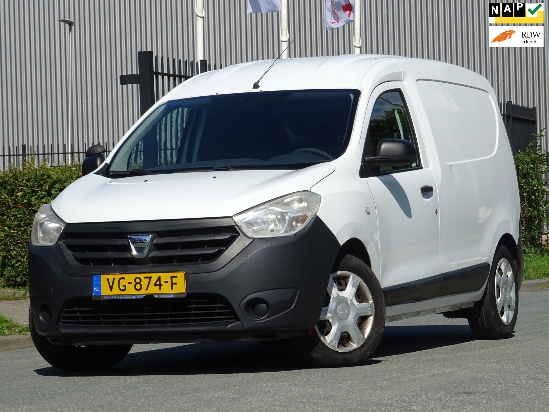 Dacia Dokker 1.5 dCi 75 Ambiance NAP/NAVI/PDC/APK, Euro 5, Gebruikt, Parkeersensor, 4 cilinders