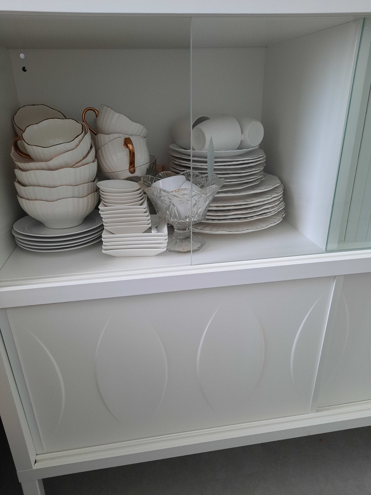 Ikea wandkast/ vitrinekast, Huis en Inrichting, Kasten | Wandmeubels, Ophalen of Verzenden, Zo goed als nieuw, 25 tot 50 cm, Minder dan 150 cm
