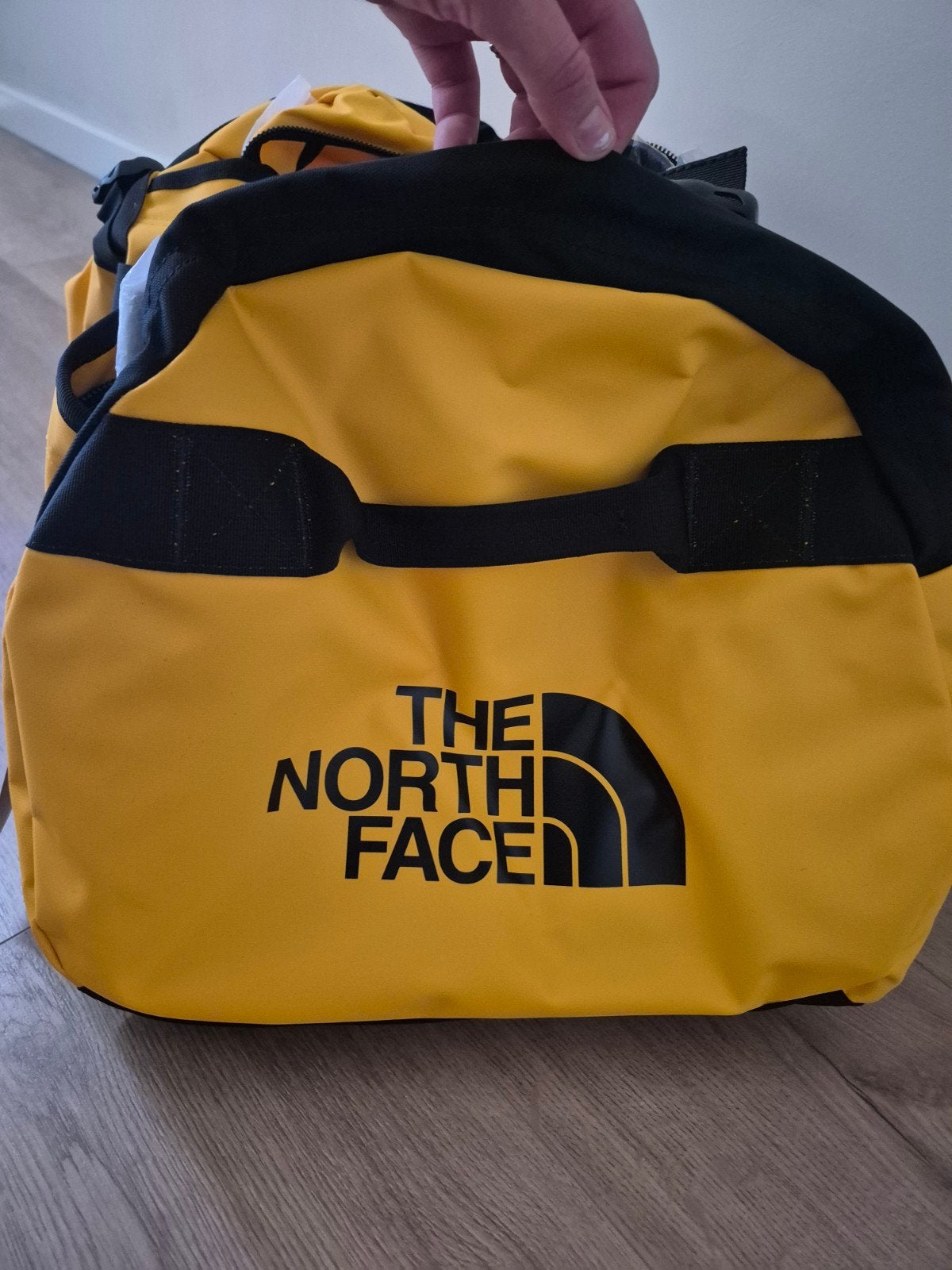 The North Face Base Camp Duffel - L (95L) - Nieuw, Ophalen of Verzenden, Nieuw, Geel