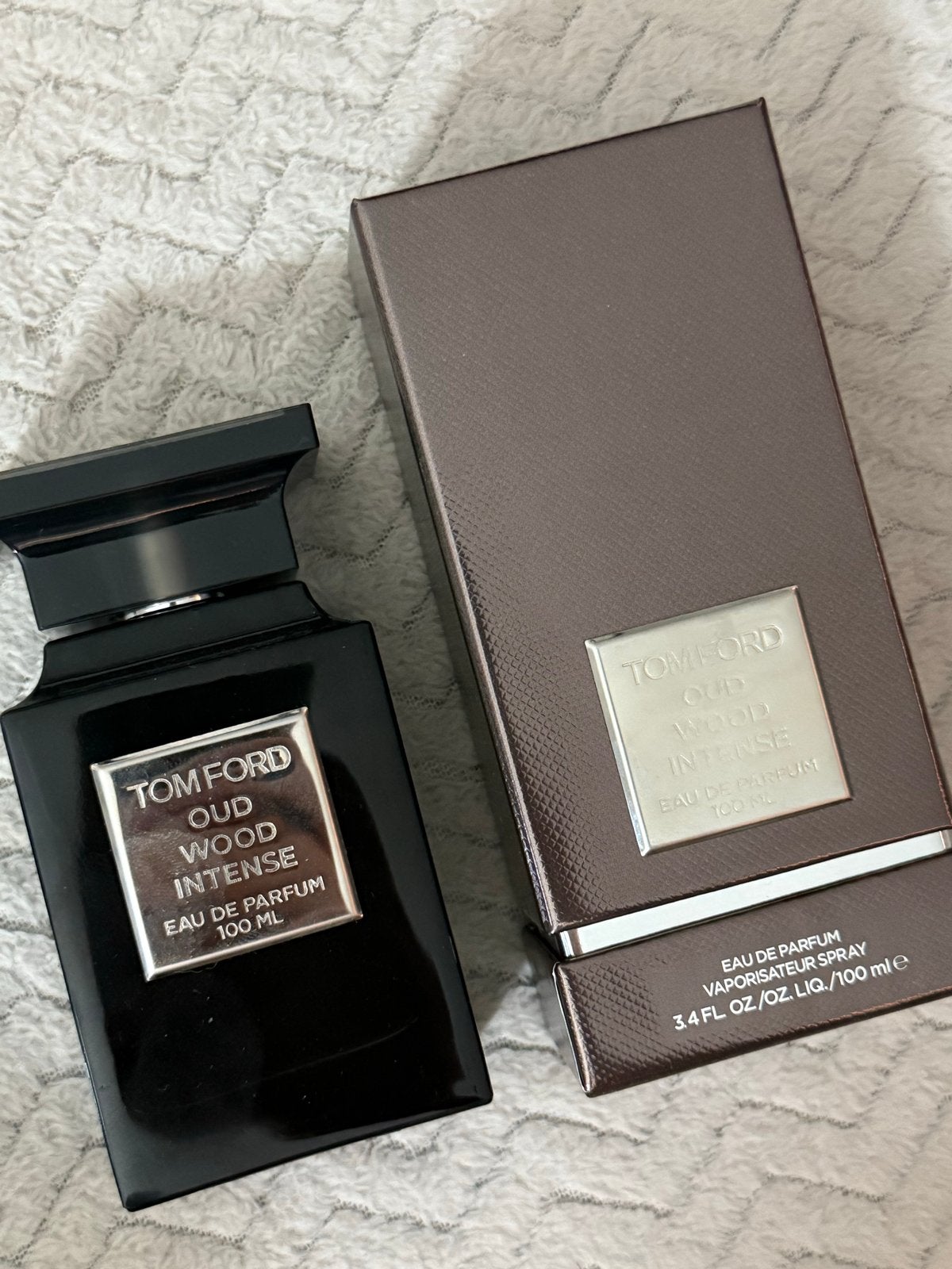Tom Ford Oud Wood Intense Eau de Parfum 100 ml, Sieraden, Tassen en Uiterlijk, Ophalen of Verzenden, Zo goed als nieuw
