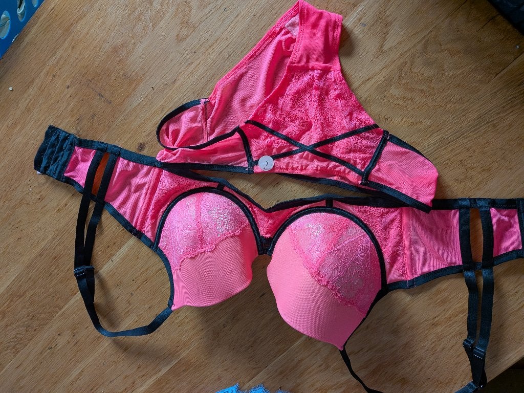 bh 75 E slip l, Hunkemöller, Ophalen of Verzenden, Roze, Setje