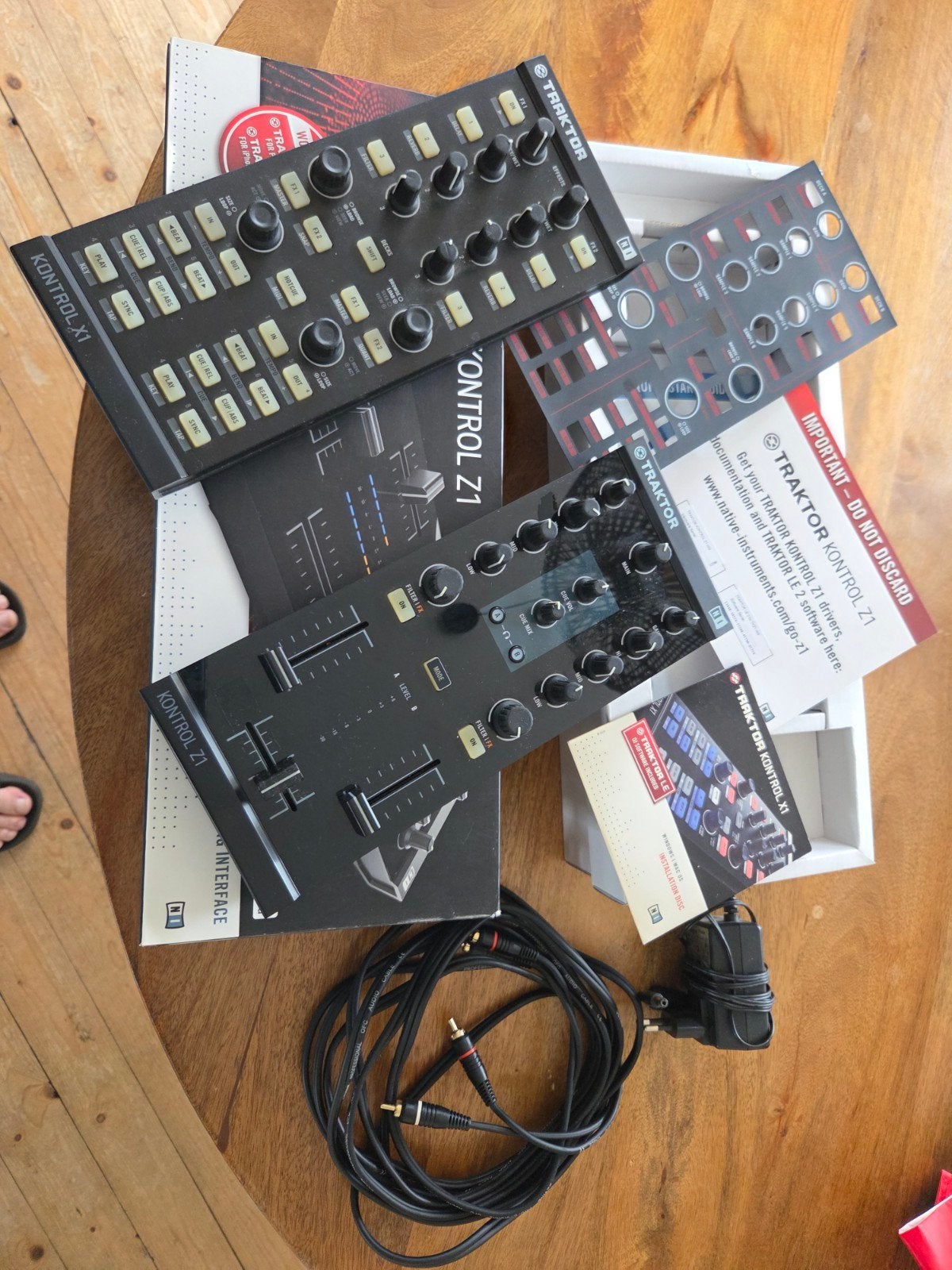 Native Instruments Traktor Kontrol Z1 & X1 DJ Set, Ophalen, Zo goed als nieuw, Dj-set, Overige merken