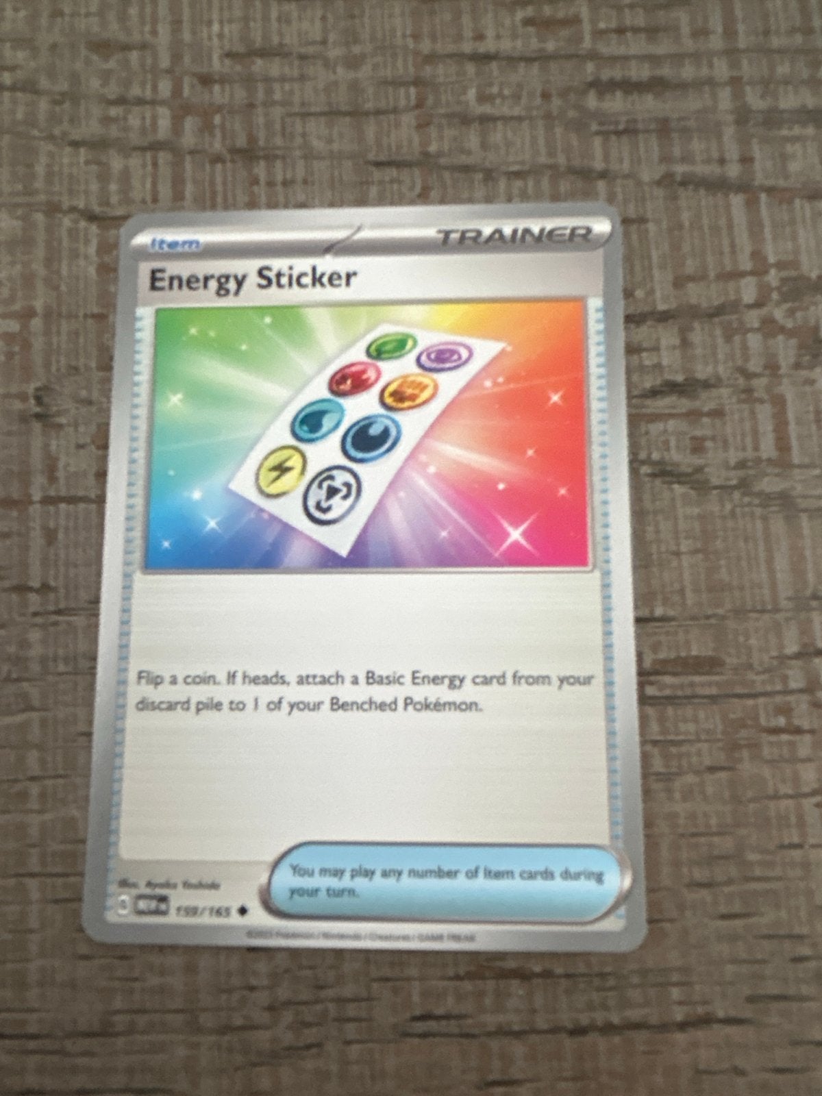 Pokémon TCG: Energy Sticker Trainer Kaart (159/165), Ophalen of Verzenden, Zo goed als nieuw, Losse kaart