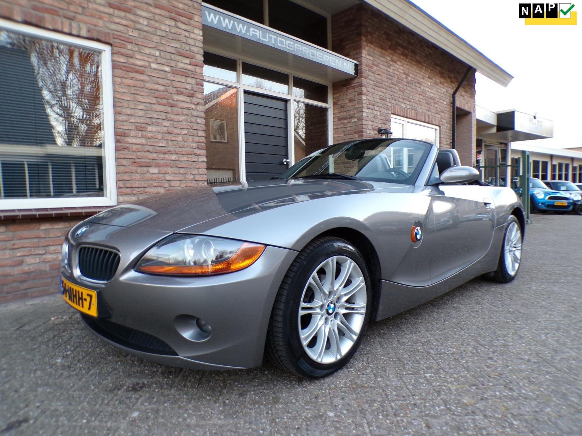 BMW Z4 Roadster 2.5i SMG Leder / Airco / Stoelverwarming / H, Auto's, BMW, Automaat, Achterwielaandrijving, Gebruikt, Zwart