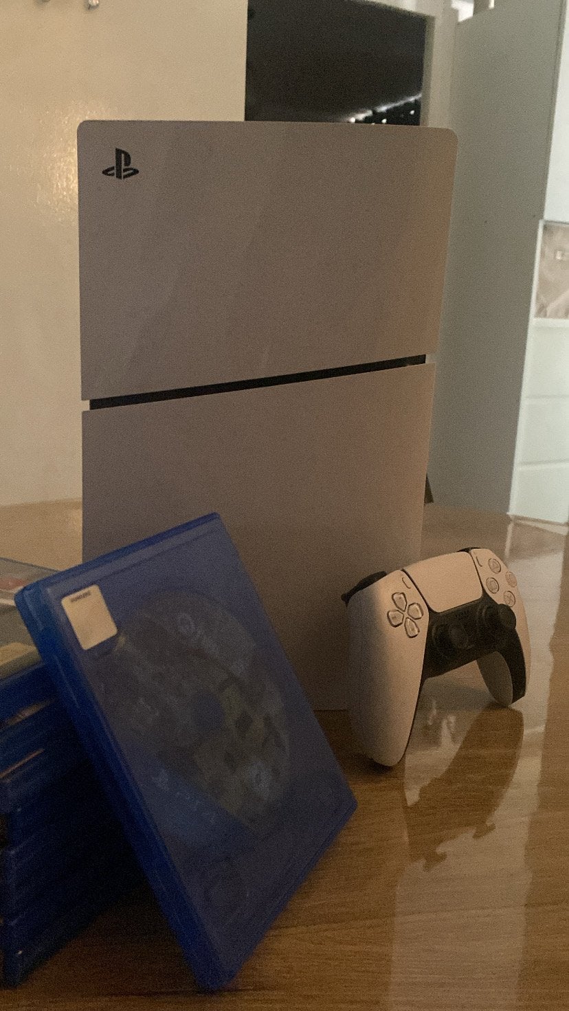 Ps5 te koop!! ( met 10+ games erbij ), Met games, Overige kleuren, Ophalen of Verzenden, Zo goed als nieuw
