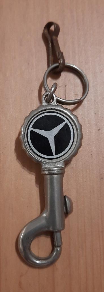 Mercedes: sleutelhanger en flessenopener, Verzamelen, Ophalen of Verzenden, Nieuw, Merk