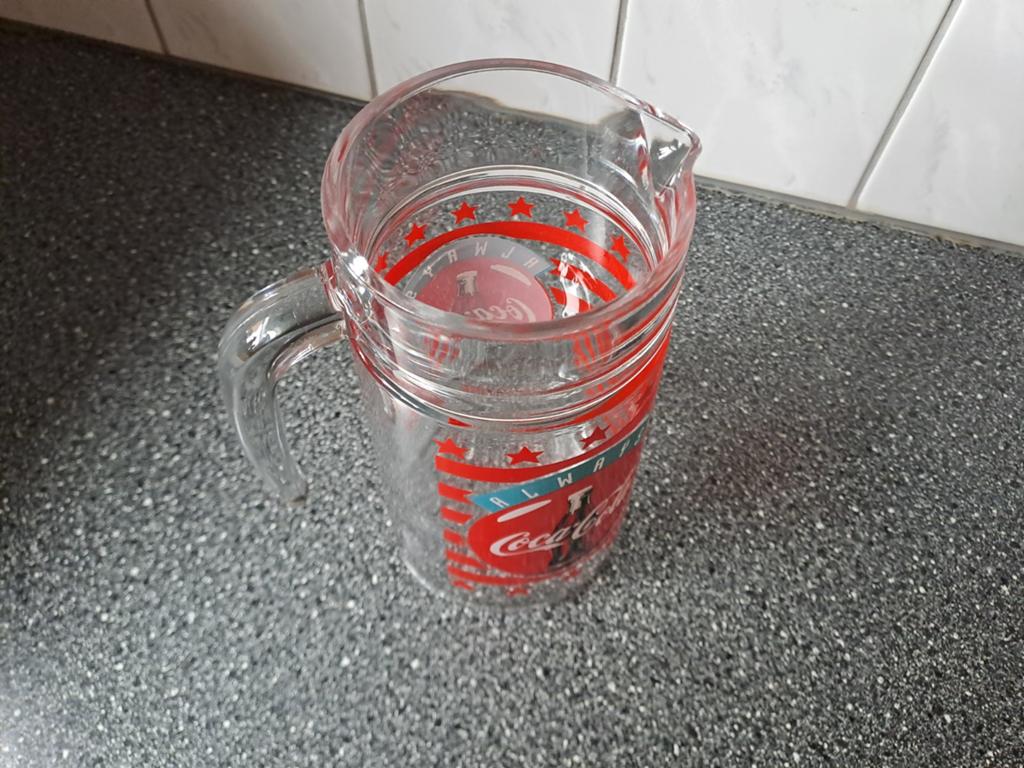 Coca-cola schenkkan waterkan., Verzamelen, Coca-cola, Gebruiksvoorwerp, Ophalen of Verzenden, Zo goed als nieuw