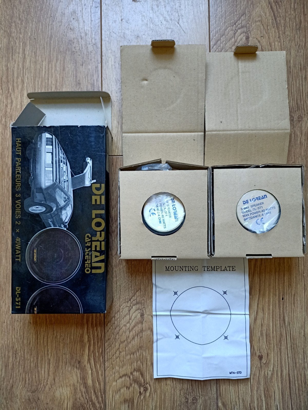 Nieuwe 80's DMC DeLorean OEM autospeakers, Verzenden, Nieuw