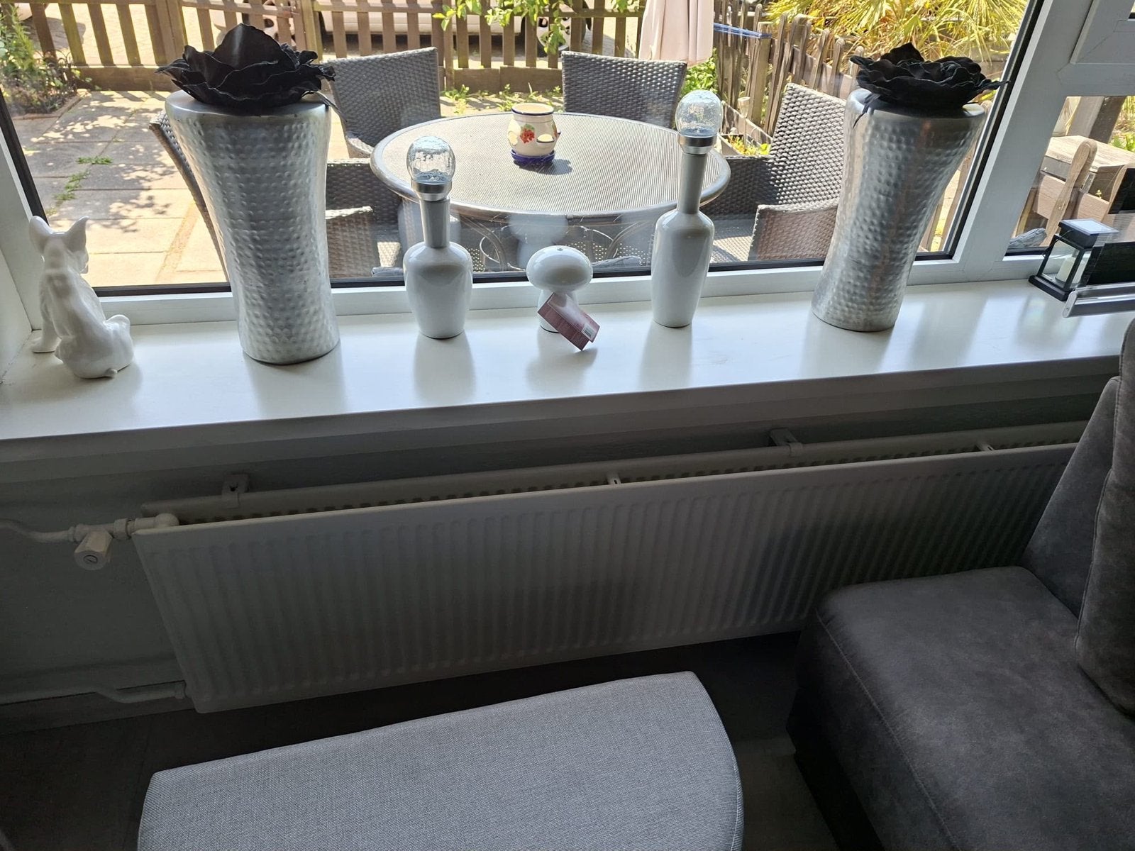 Set van 2 decoratieve vazen met bloemen, Ophalen, Zo goed als nieuw, Zilver, Metaal