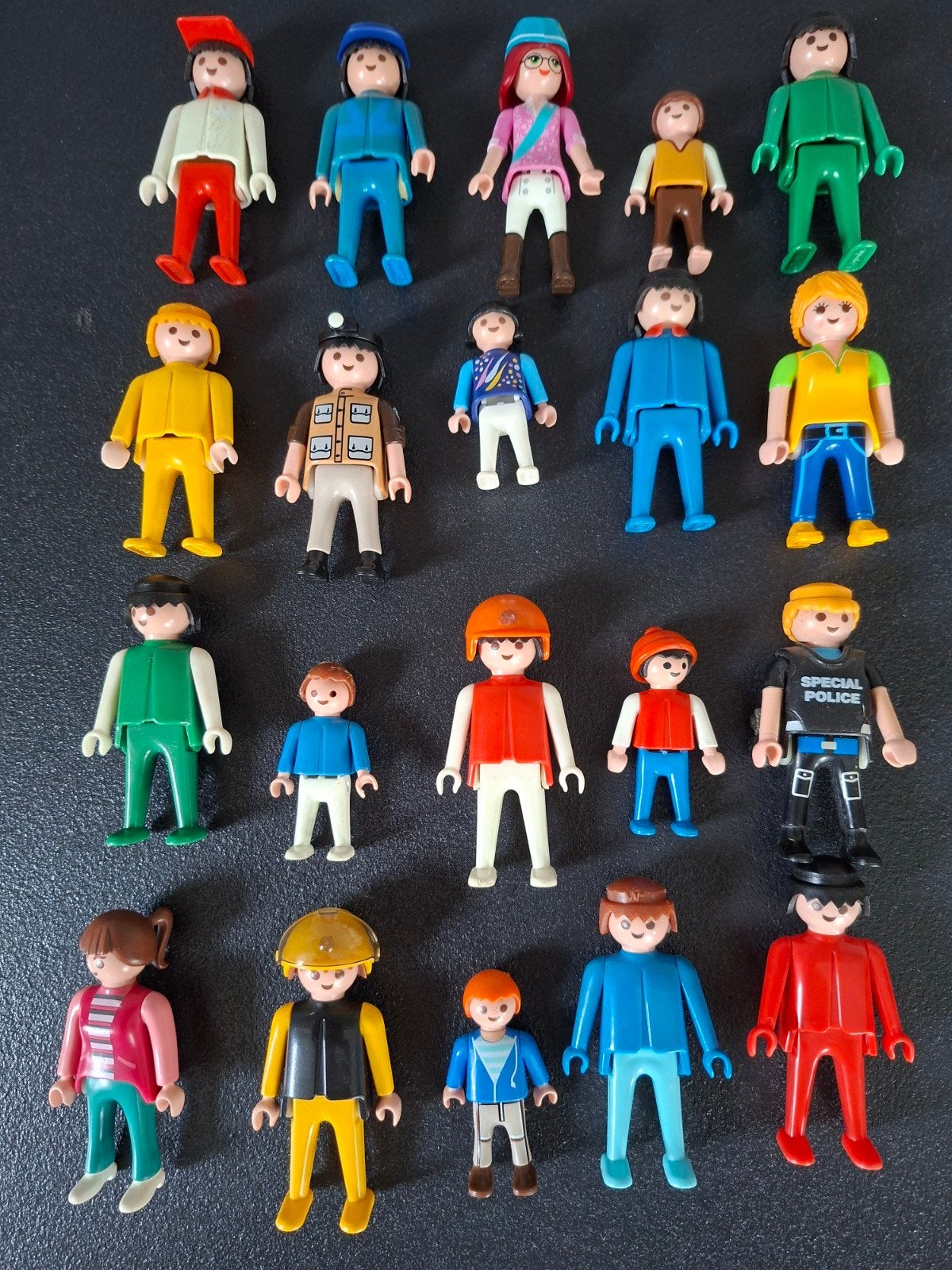Playmobiel popjes geobra 20 verschillende volwassen en kind, Ophalen of Verzenden, Gebruikt
