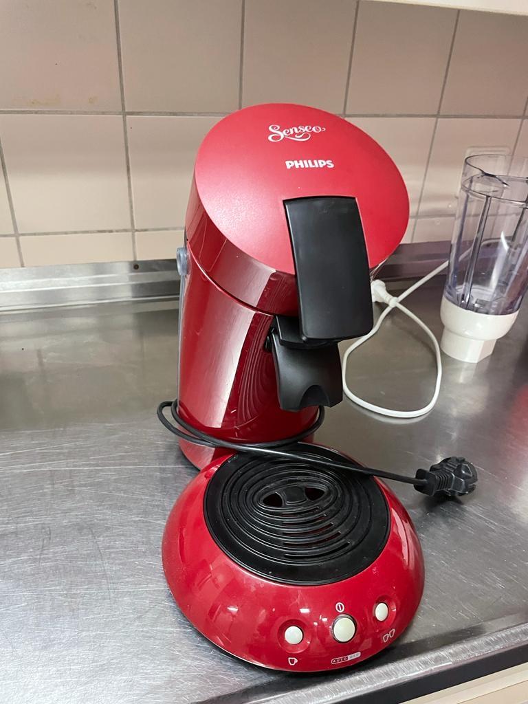 Philips Senseo Koffiezetapparaat Rood, Ophalen, Koffiemachine, Zo goed als nieuw, 2 tot 4 kopjes