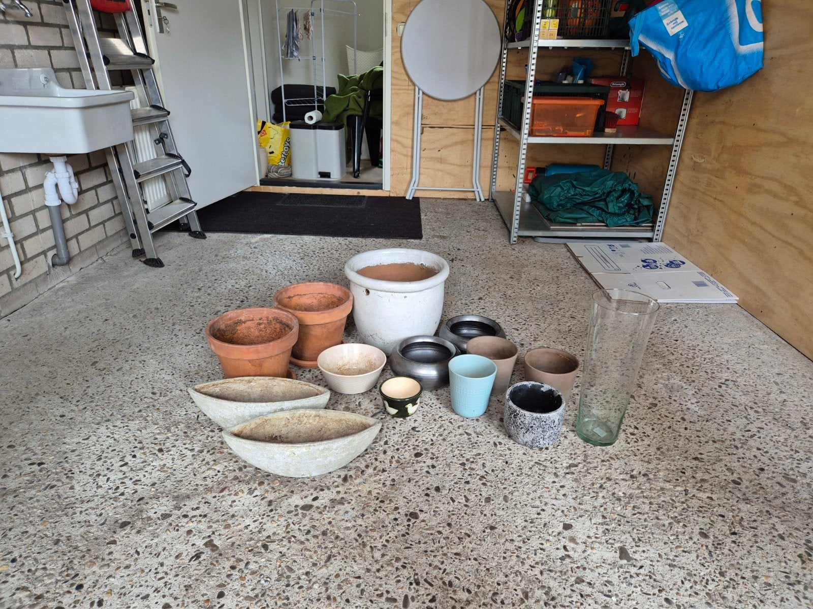 Diverse bloempotten en plantenbakken - Groot assortiment, Ophalen, Gebruikt, Rond, Balkon