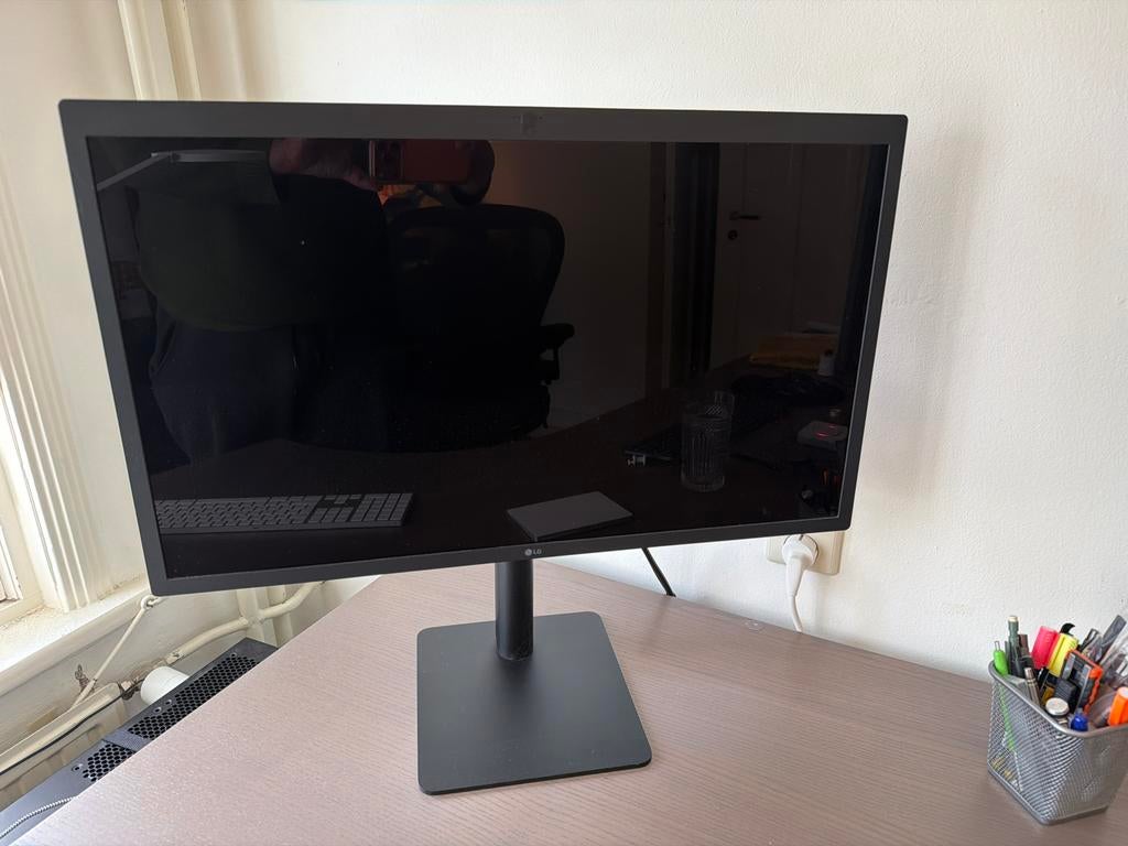 LG UltraFine 5K monitor, Computers en Software, Monitoren, Gebruikt, IPS, In hoogte verstelbaar, Ophalen of Verzenden