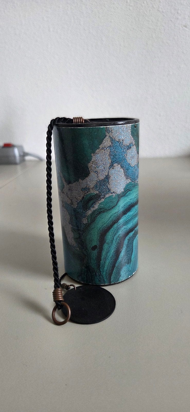 Shanti windgong - Groen/Blauw met marmerlook, Gebruikt, Meerkleurig, Ophalen of Verzenden, Metaal
