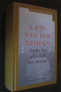 A.F.Th. van der Heijden : Onder het plaveisel het moeras, Ophalen of Verzenden, Zo goed als nieuw