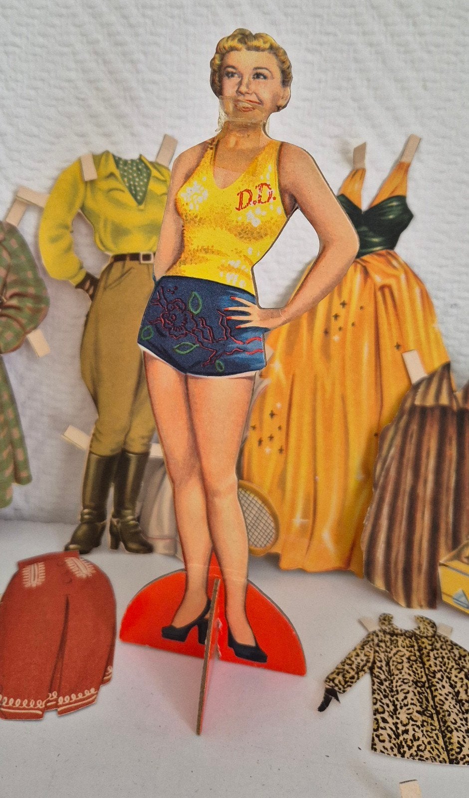 Vintage aankleedpop met diverse outfits - Jaren '50, Ophalen of Verzenden, Gebruikt, Pop