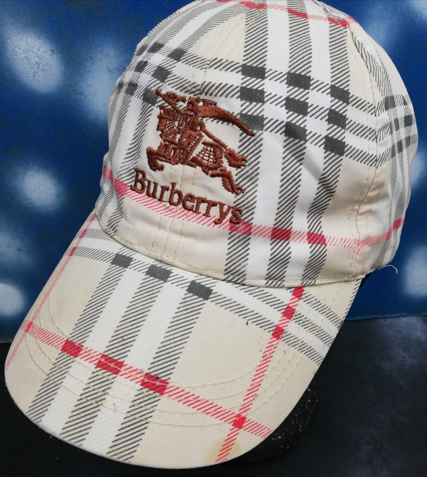 BURBERRYS CAP. Embroidered. Vintage., Ophalen, One size fits all, Burberry, Pet