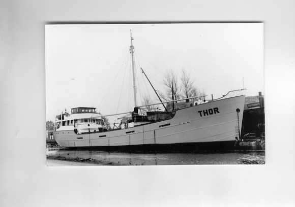 scheepvaart-foto-thor, Ophalen of Verzenden, Zo goed als nieuw, Motorboot, Boek of Tijdschrift