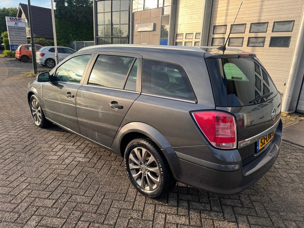 Opel Astra Wagon 1.6 111 years Edition Airco,Trekhaak,New AP, Voorwielaandrijving, 15 km/l, Gebruikt, 116 pk