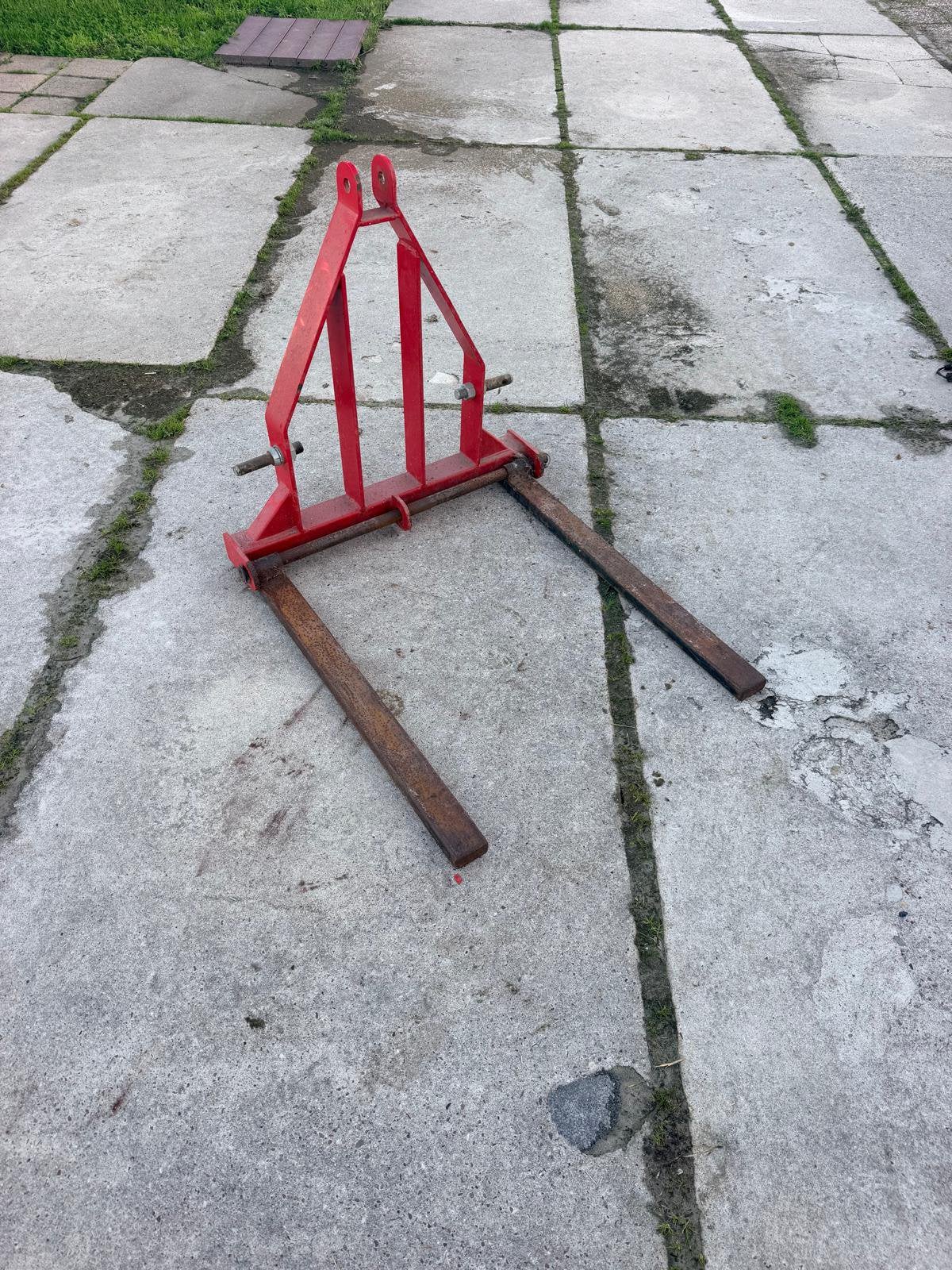 Palletvork palletdrager verstelbaar, Ophalen
