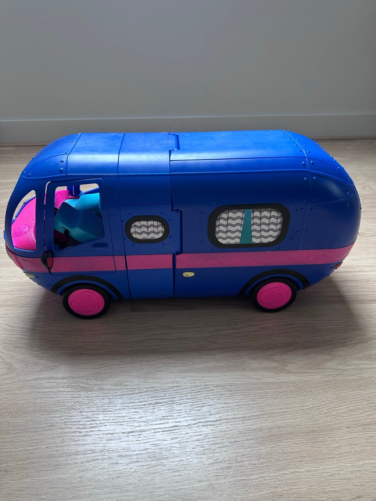 LOL Surprise Glamper Camper Bus - Speelset, Kinderen en Baby's, Ophalen, Gebruikt