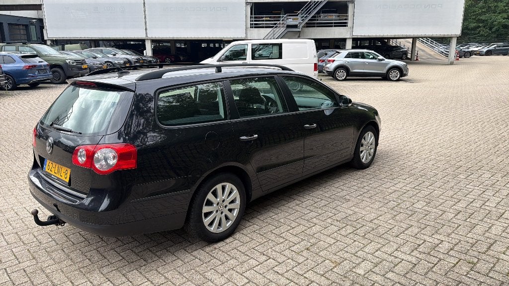 Volkswagen Passat 1.4 TSI DSG 2009 Zwart €4500 vaste prijs, Auto's, 15 km/l, 4 cilinders, Stationwagon, Particulier