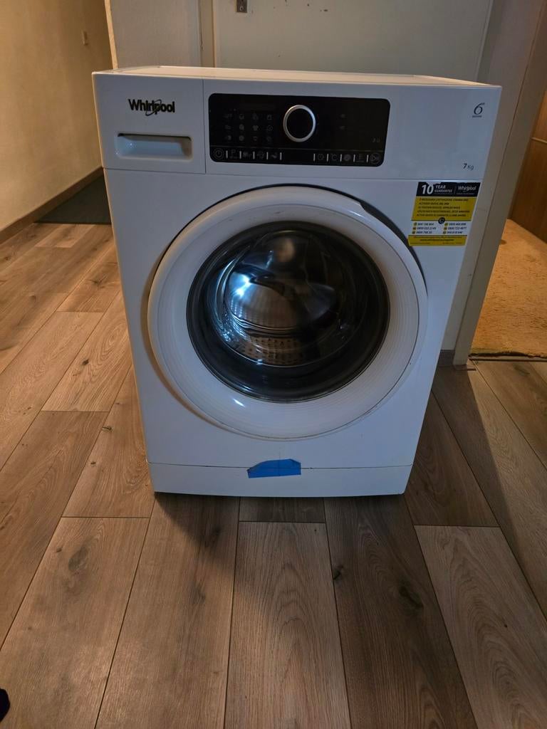 Whirlpool FSCR 70410, Witgoed en Apparatuur, Wasmachines, Ophalen, Zo goed als nieuw, Voorlader, 85 tot 90 cm