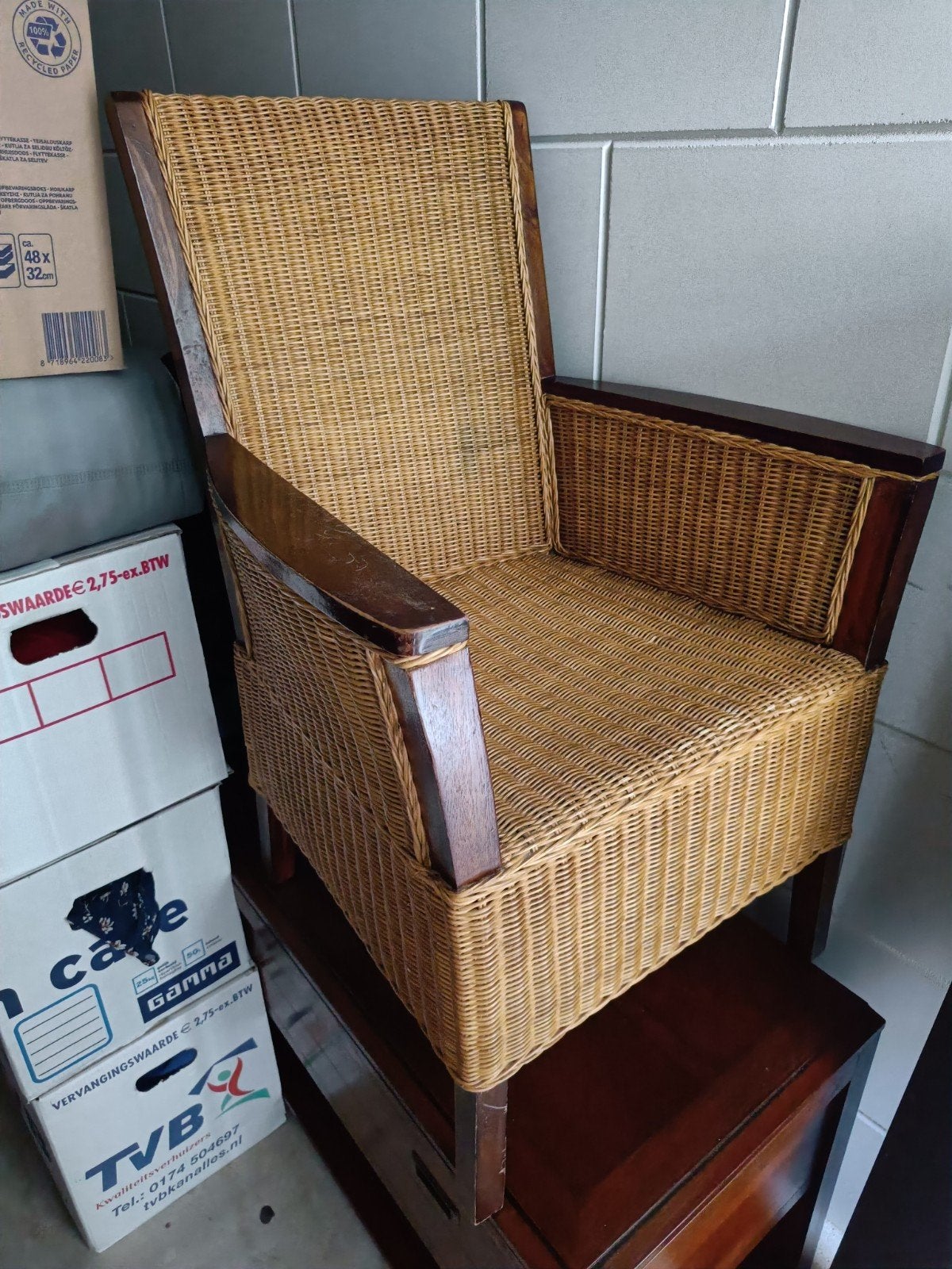 Gratis rotan stoel met houten frame, Antiek en Kunst, Antiek | Meubels | Stoelen en Banken, Ophalen