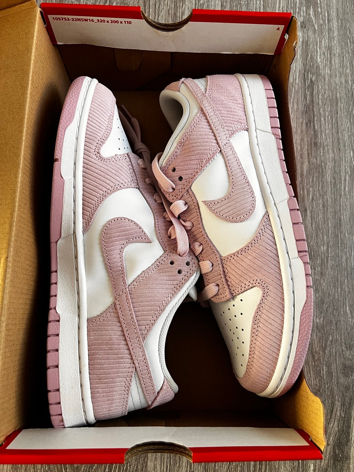 Nike Dunk Low White/Pink Foam Sneakers - Maat 42, Ophalen of Verzenden, Nieuw, Overige kleuren, Sneakers of Gympen