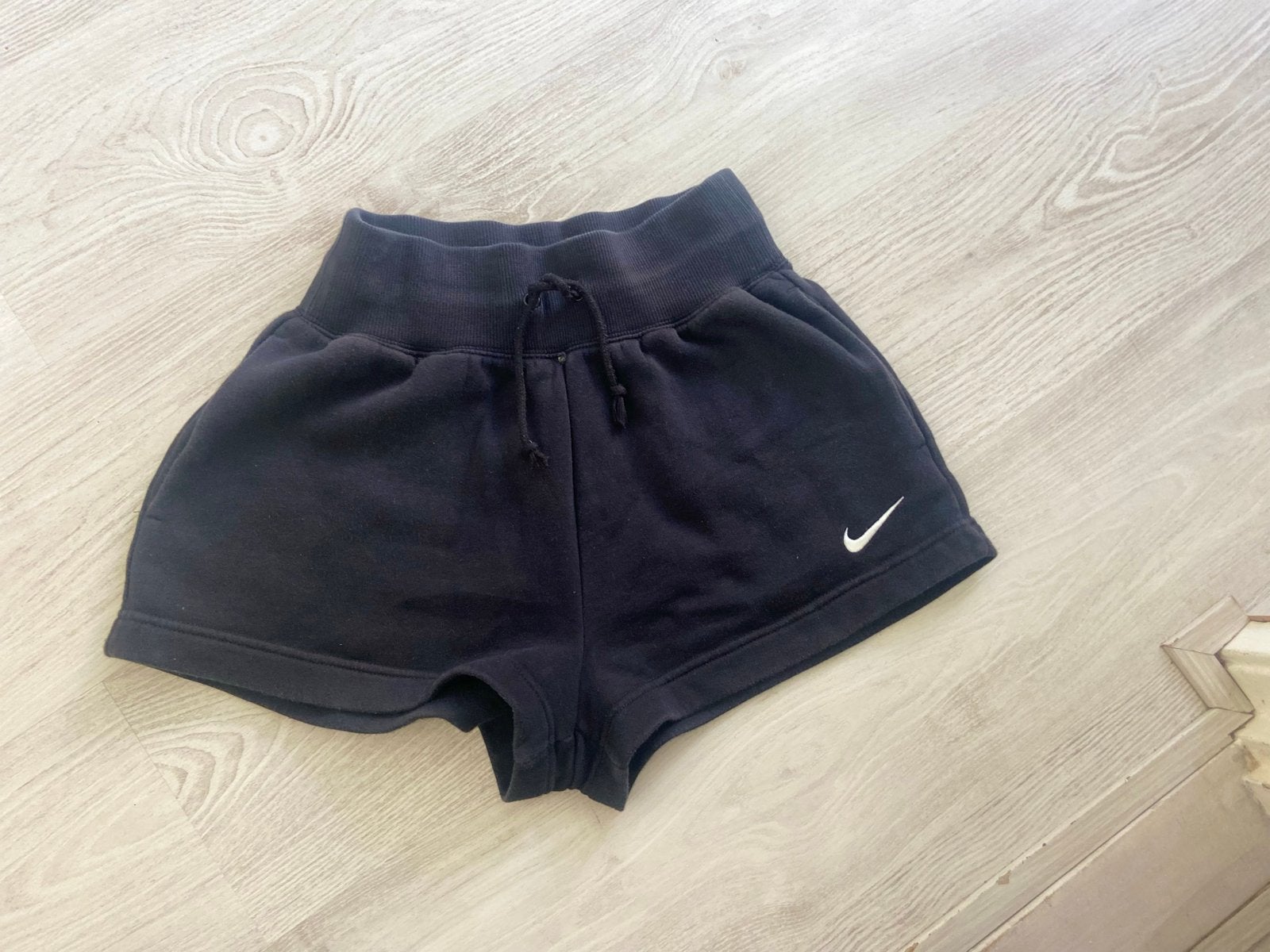 Nike Phoenix Fleece Short Zwart Maat XS, Kort, Zwart, Ophalen of Verzenden, Zo goed als nieuw