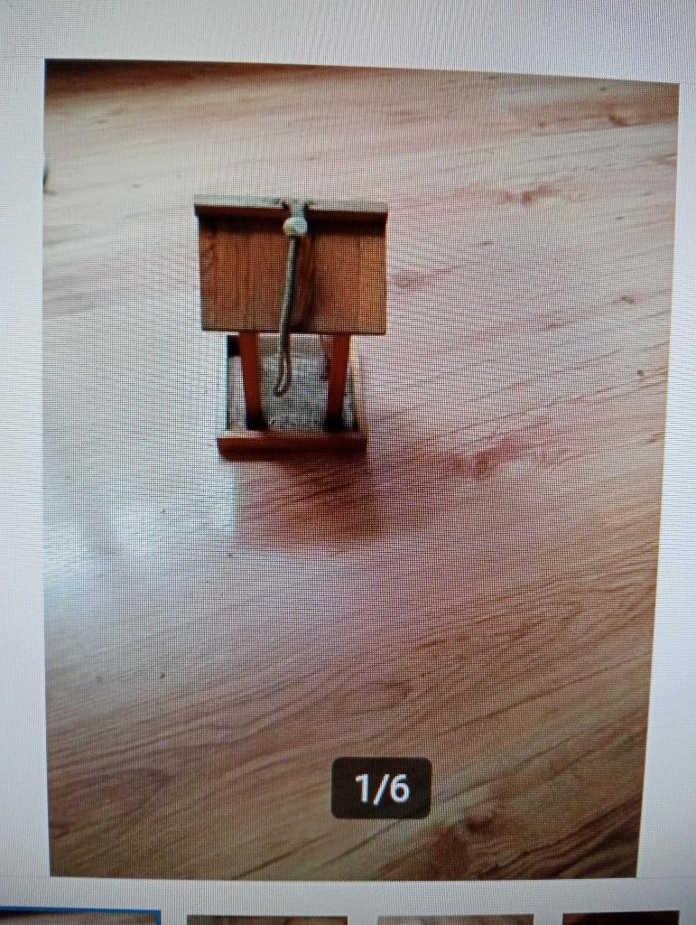 Houten Vogel voeder kooitje, Dieren en Toebehoren, Ophalen of Verzenden, Hout, Vogelkooi