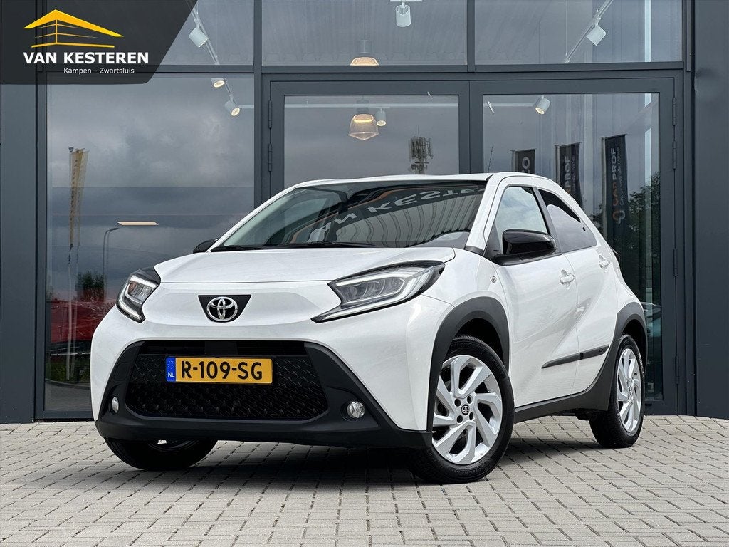 TOYOTA Aygo X 1.0 VVT-i Automaat | Cam. | Carplay | Clima |, Stof, Gebruikt, 4 stoelen, Wit